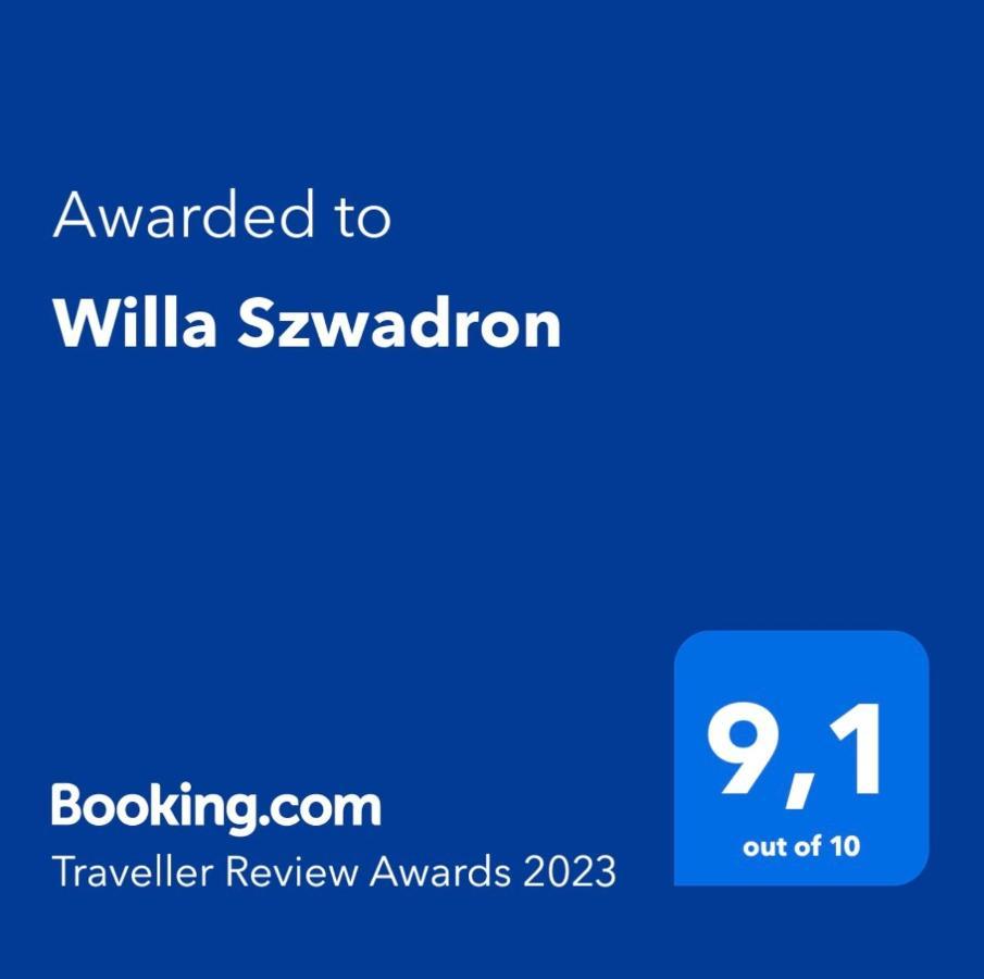Willa Szwadron Lancut Luaran gambar